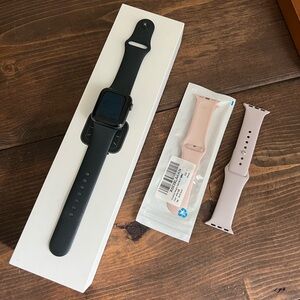 Apple Watch Series 5 Black Space Gray Aluminum - 40mm